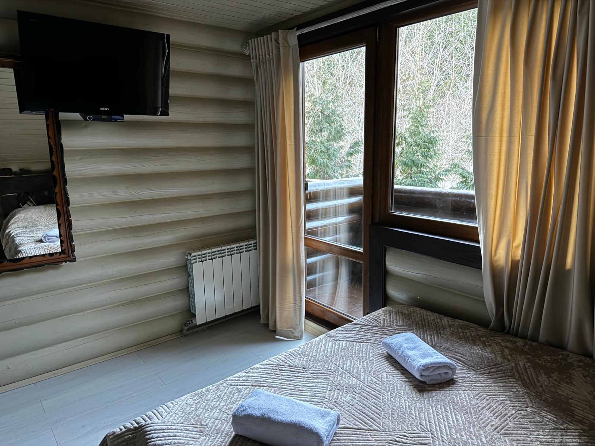 Goral Cottage In Migovo Bagian luar foto